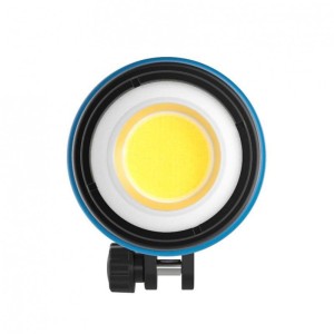 Latarka X-Adventurer M8000 130°