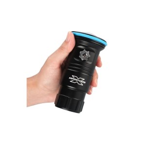 Latarka X-Adventurer M5000 130°